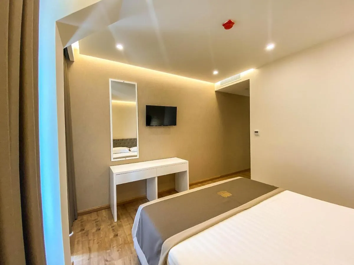 Red Hill Hotel Tirana 4*, Patza-Kuqani Albania