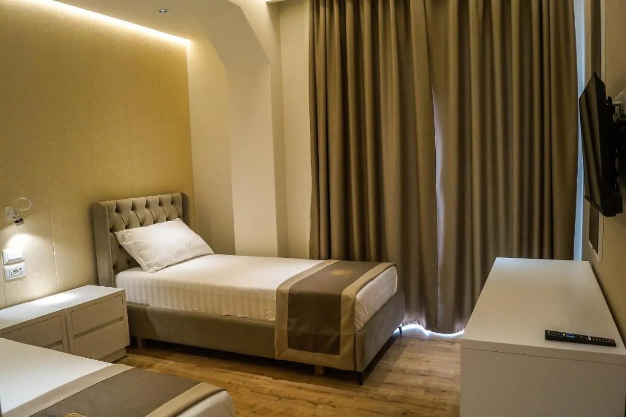 Red Hill Hotel Tirana Patza-Kuqani